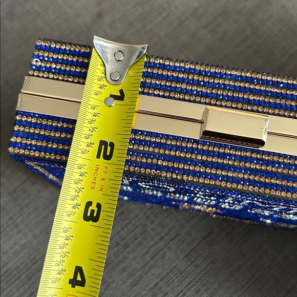 NO LIMIT Credit Card Blue Rhinestone Purse Crossbody Clutch NWT - Picture 9 of 9